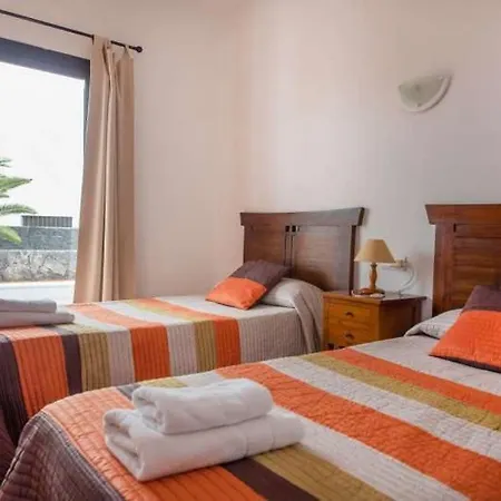 Apartment Playa Blanca Sleeps 4 Pool Wifi Playa Blanca (Lanzarote)