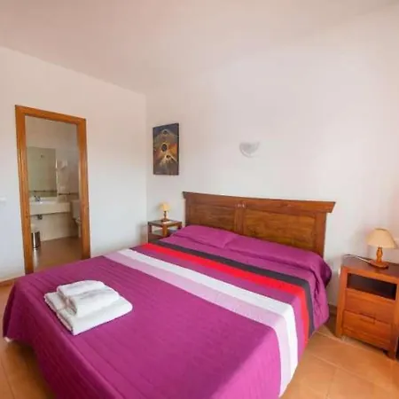 Playa Blanca Sleeps 4 Pool Wifi * Playa Blanca (Lanzarote)