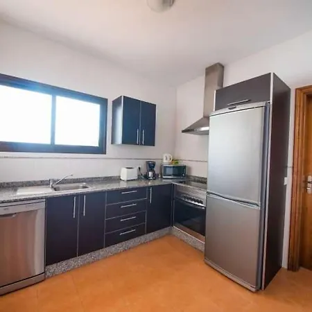 Playa Blanca Sleeps 4 Pool Wifi Playa Blanca (Lanzarote)