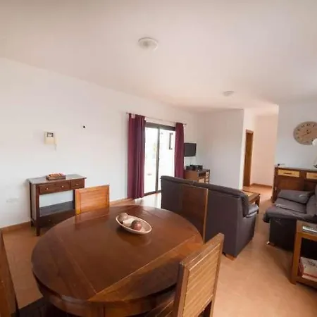 Playa Blanca Sleeps 4 Pool Wifi